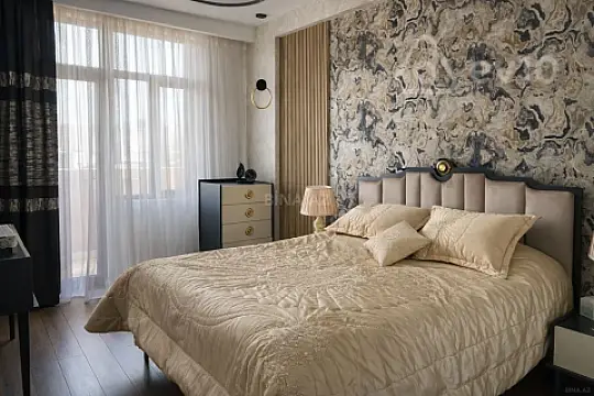 Kirayə verilir 2 otaqlı yeni tikili 73 m²