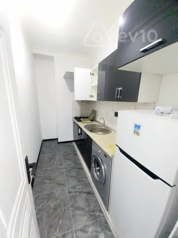 Kirayə verilir 3 otaqlı yeni tikili 75 m²