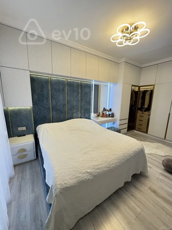 Kirayə verilir 4 otaqlı yeni tikili 165 m²