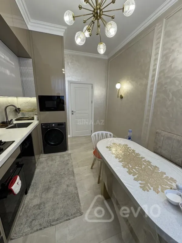 Kirayə verilir 4 otaqlı yeni tikili 165 m²