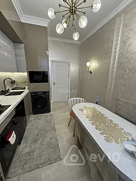 Kirayə verilir 4 otaqlı yeni tikili 165 m²