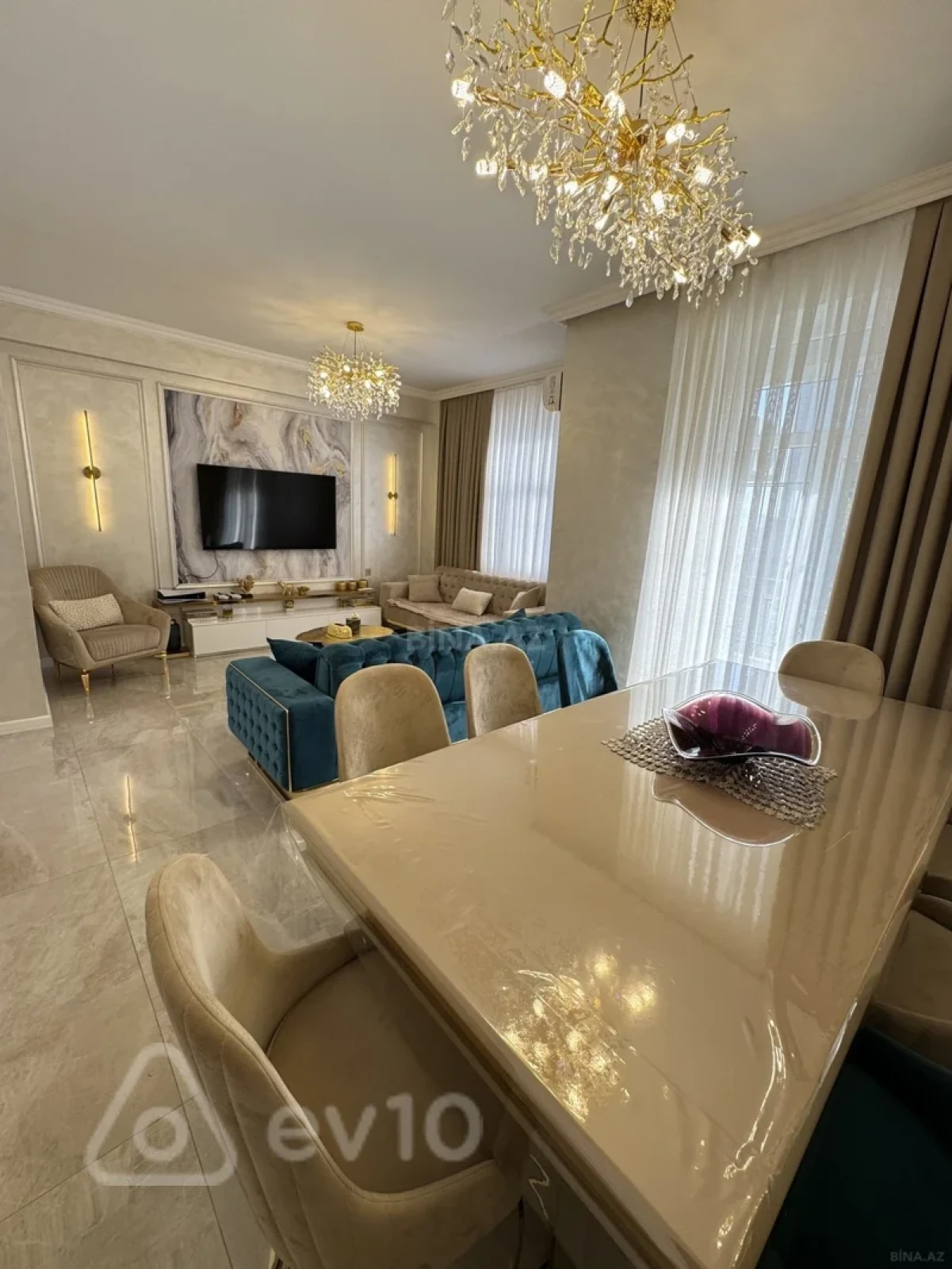 Kirayə verilir 4 otaqlı yeni tikili 165 m²