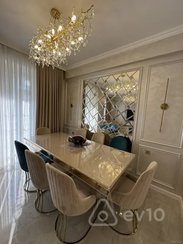 Kirayə verilir 4 otaqlı yeni tikili 165 m²