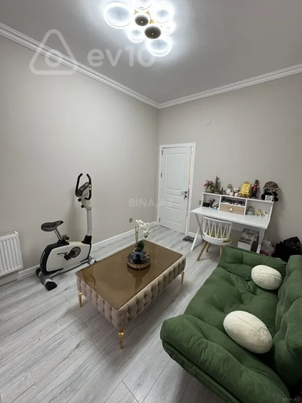 Kirayə verilir 4 otaqlı yeni tikili 165 m²