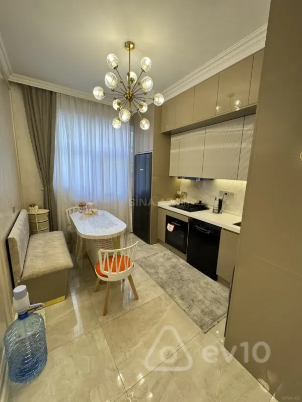 Kirayə verilir 4 otaqlı yeni tikili 165 m²