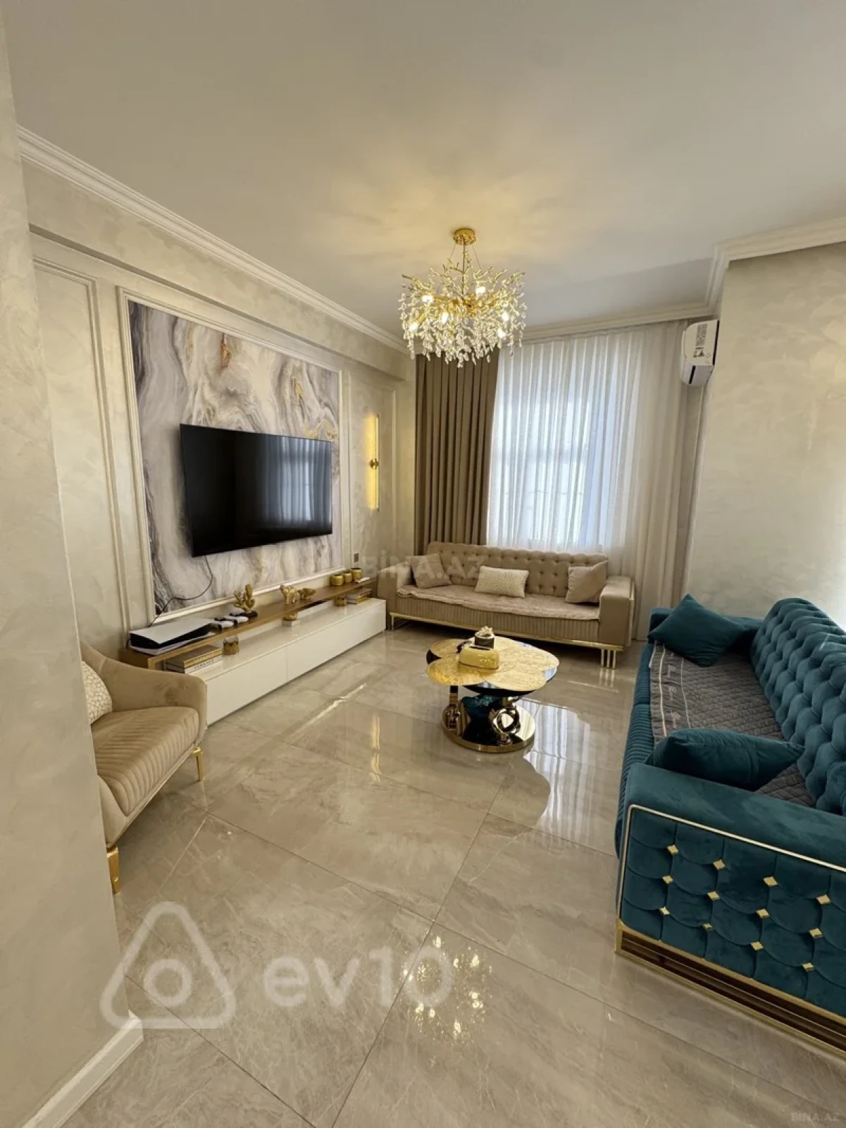 Kirayə verilir 4 otaqlı yeni tikili 165 m²