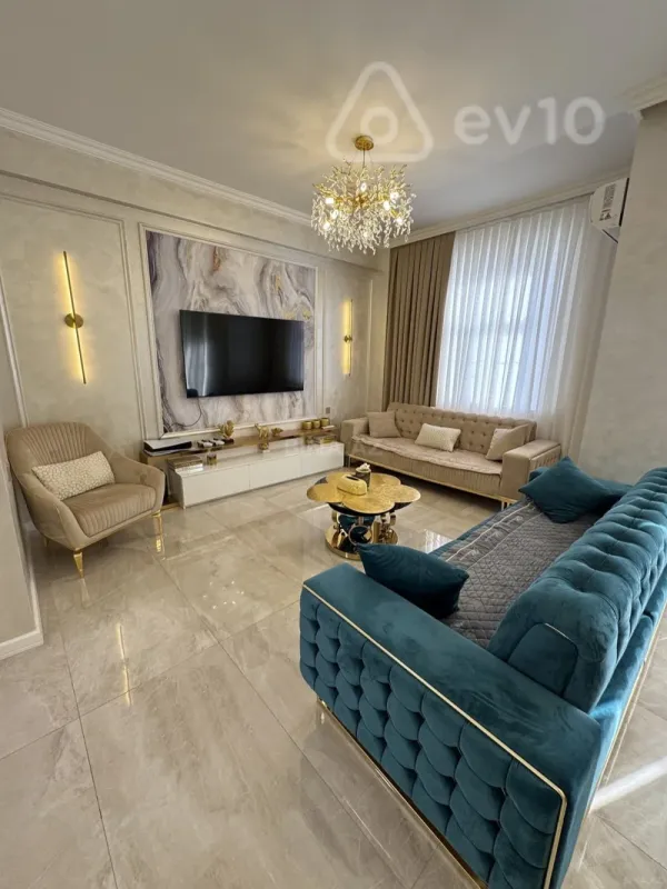 Kirayə verilir 4 otaqlı yeni tikili 165 m²