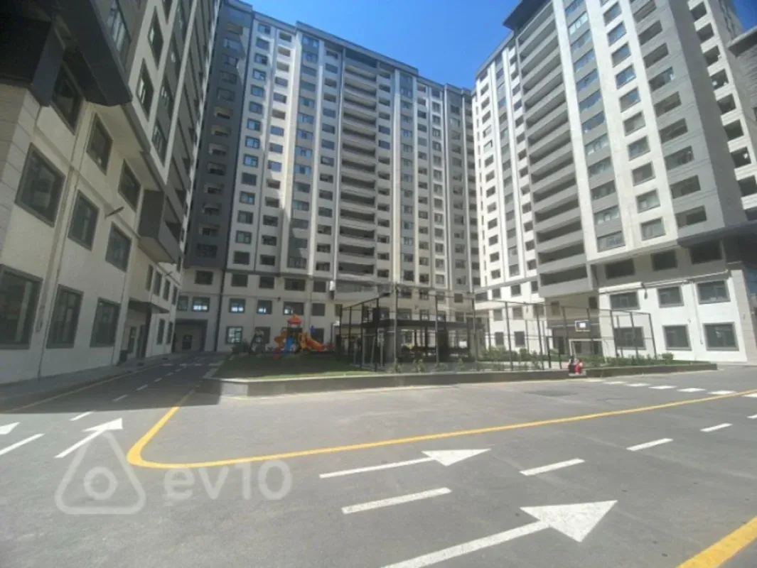 Satılır 2 otaqlı yeni tikili 75 m²