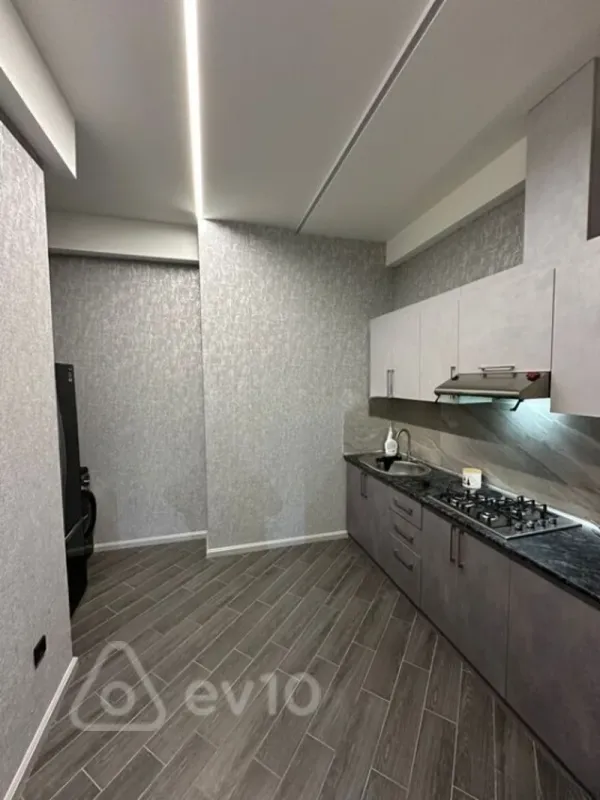 Satılır 2 otaqlı yeni tikili 75 m²