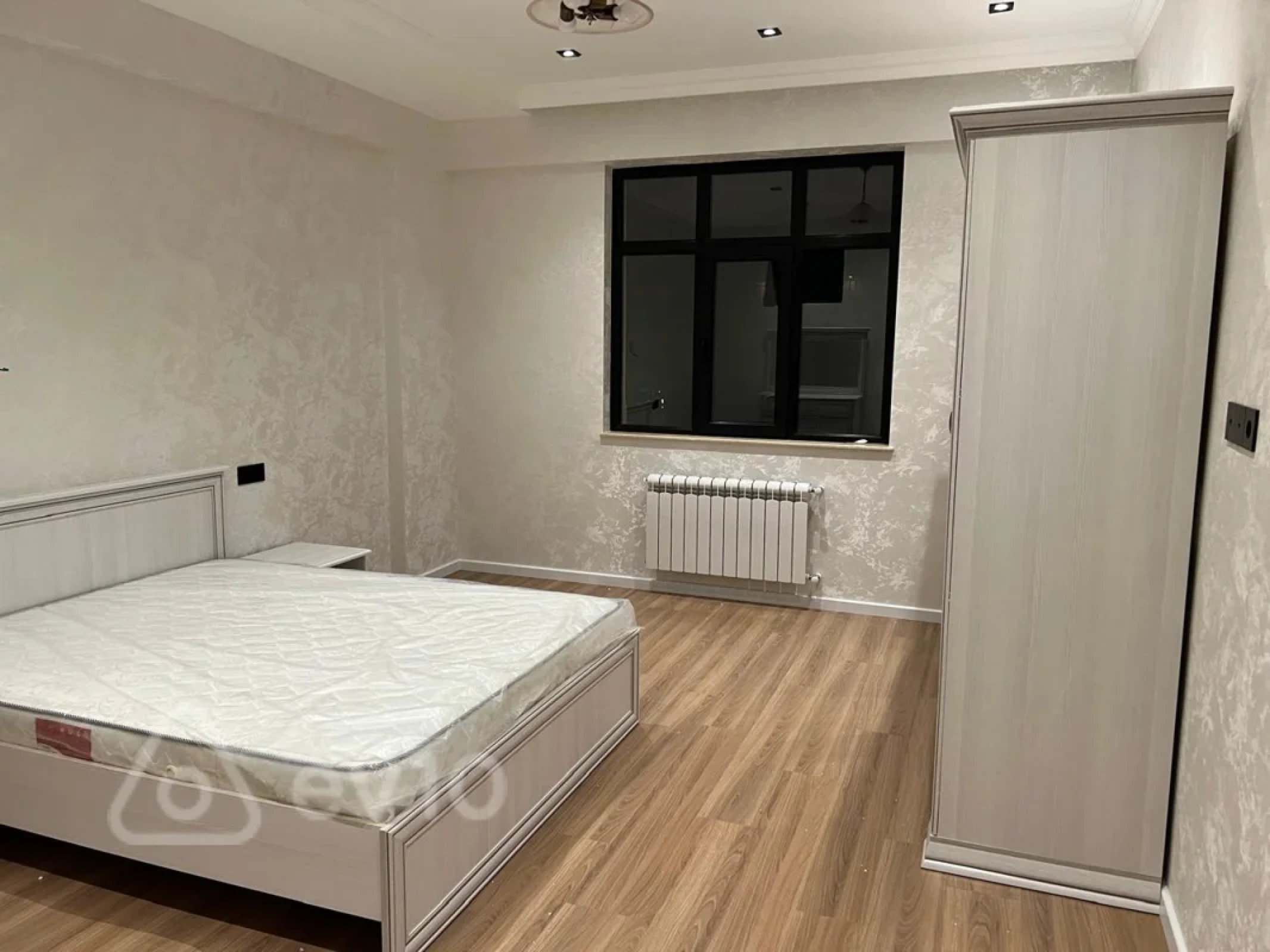 Kirayə verilir 3 otaqlı yeni tikili 115 m²