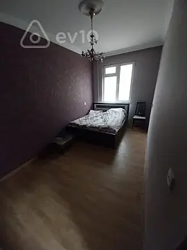 Kirayə verilir 2 otaqlı köhnə tikili 60 m²