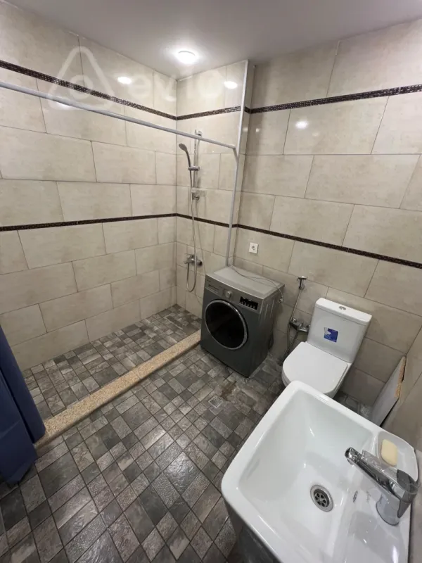 Kirayə verilir 1 otaqlı yeni tikili 40 m²