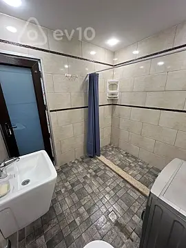 Kirayə verilir 1 otaqlı yeni tikili 40 m²