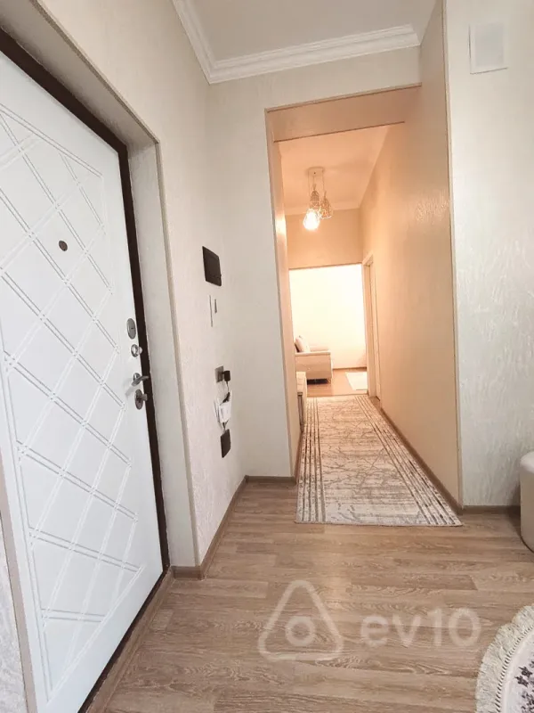 Satılır 3 otaqlı yeni tikili 110 m²