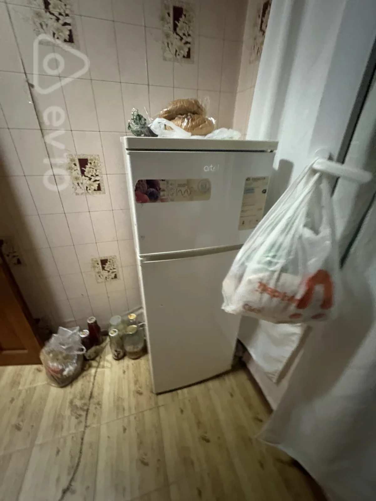 Kirayə verilir 2 otaqlı köhnə tikili 55 m²