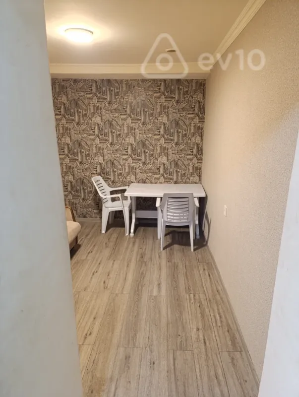 Kirayə verilir 1 otaqlı köhnə tikili 18 m²