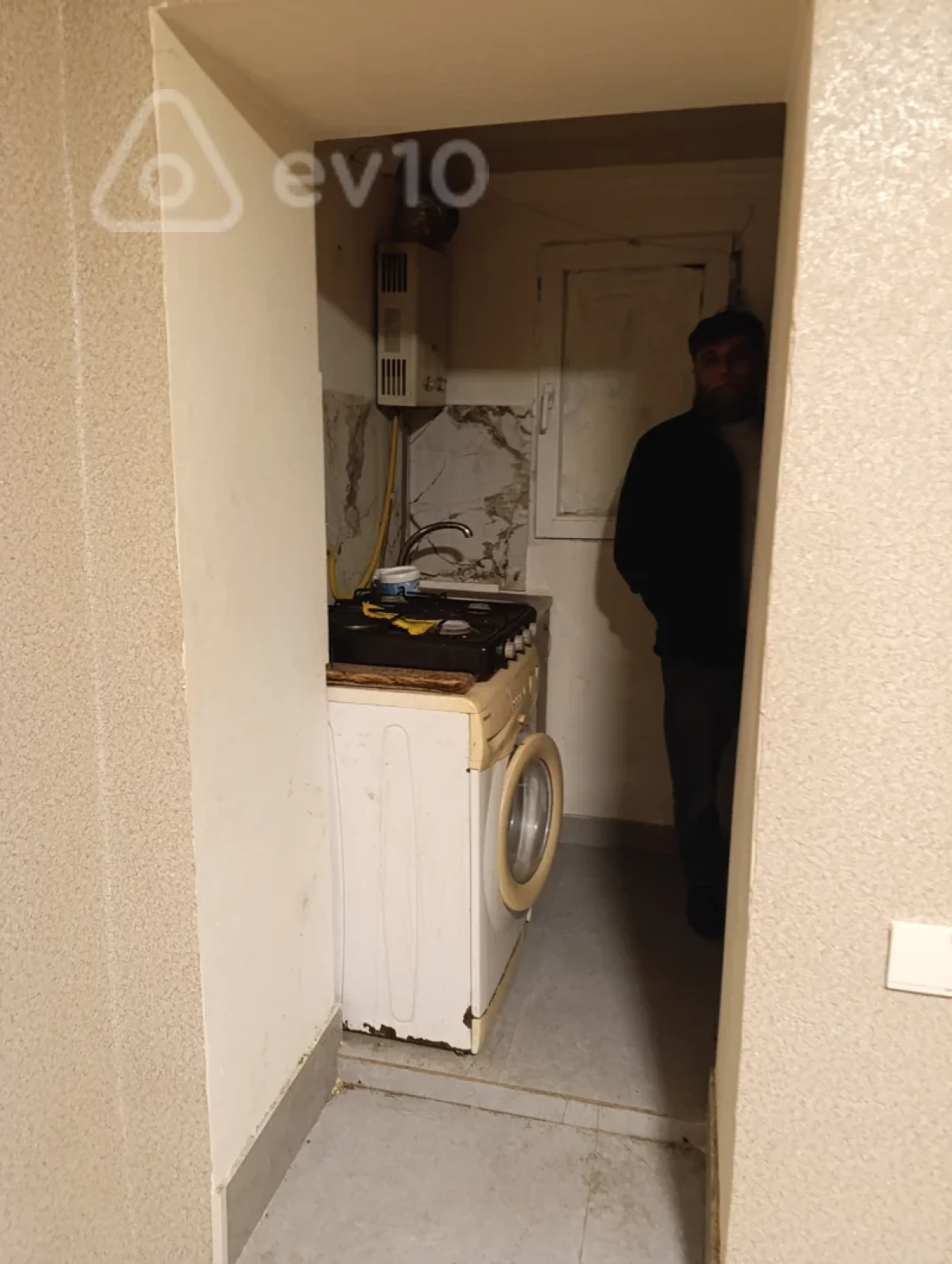 Kirayə verilir 1 otaqlı köhnə tikili 18 m²