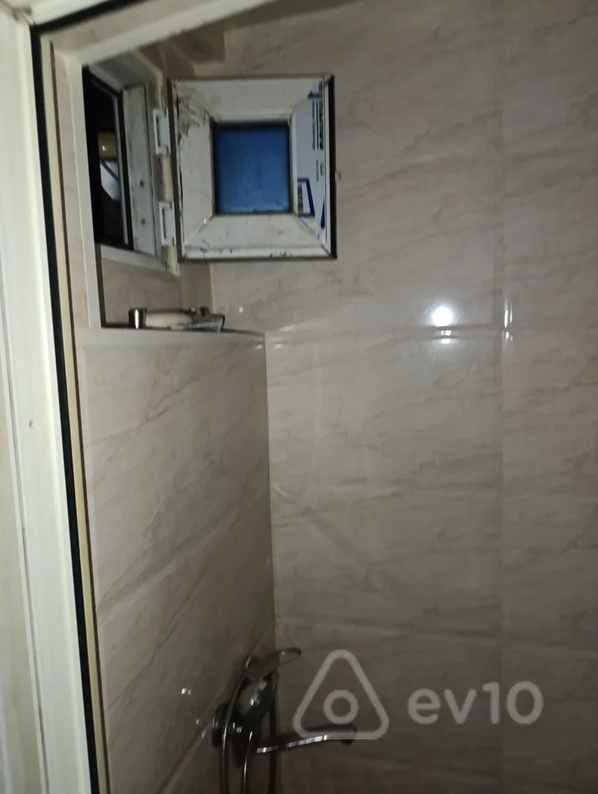 Kirayə verilir 1 otaqlı köhnə tikili 18 m²