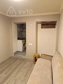 Kirayə verilir 1 otaqlı köhnə tikili 18 m²