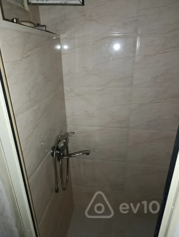 Kirayə verilir 1 otaqlı köhnə tikili 18 m²