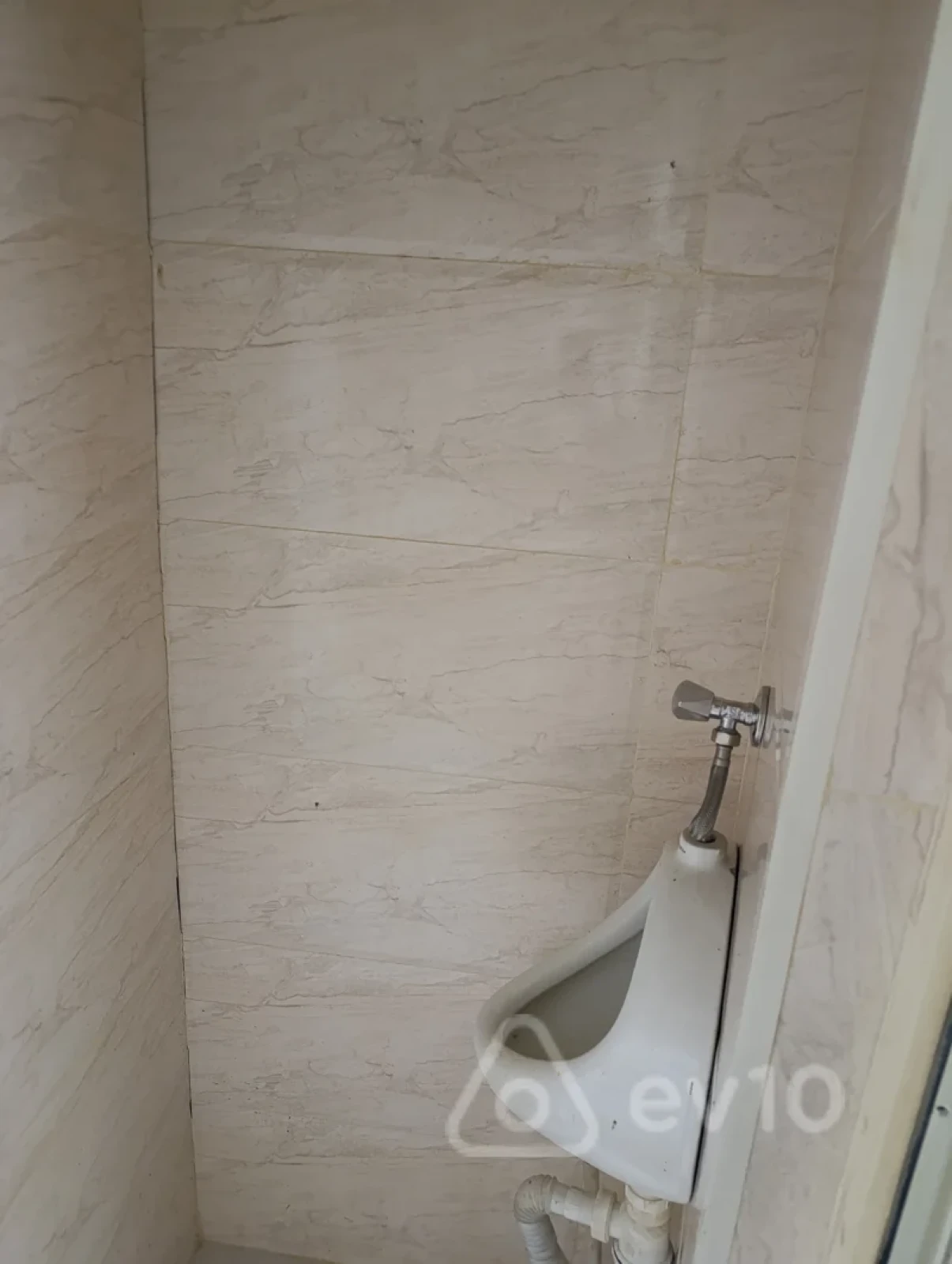 Kirayə verilir 1 otaqlı köhnə tikili 18 m²