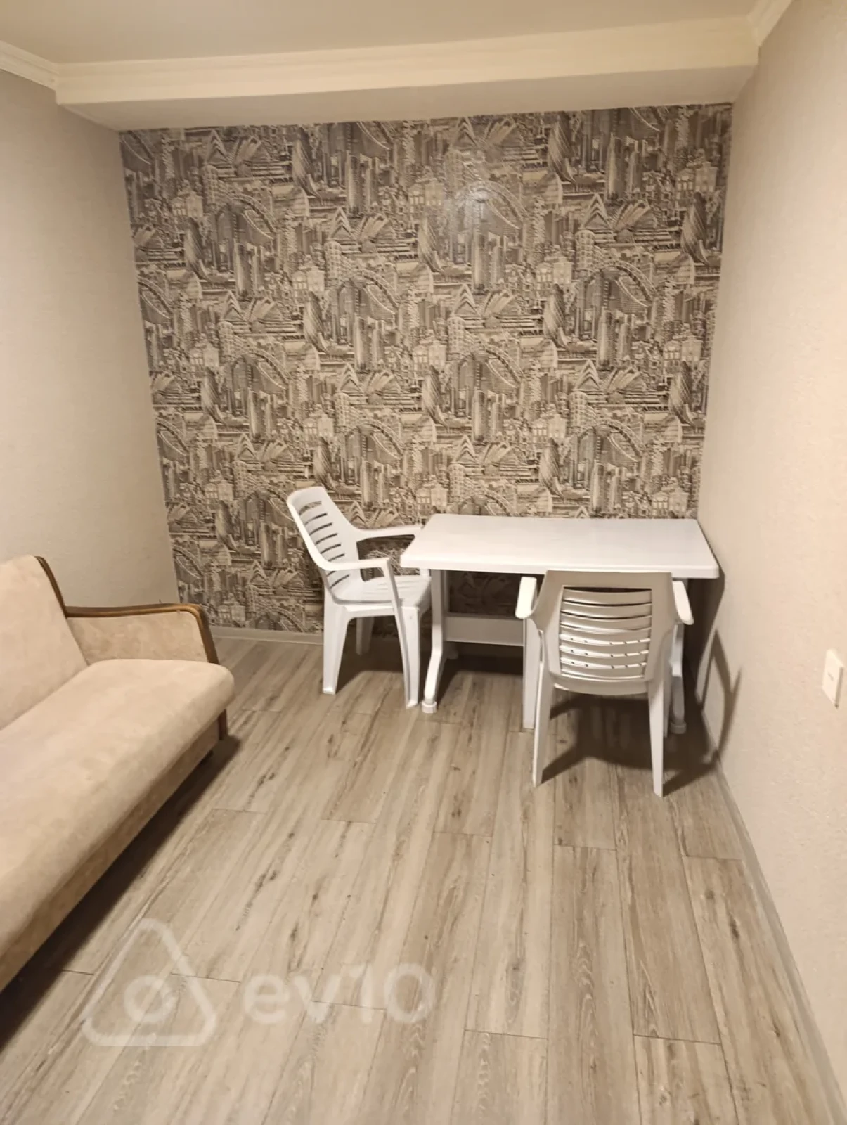 Kirayə verilir 1 otaqlı köhnə tikili 18 m²