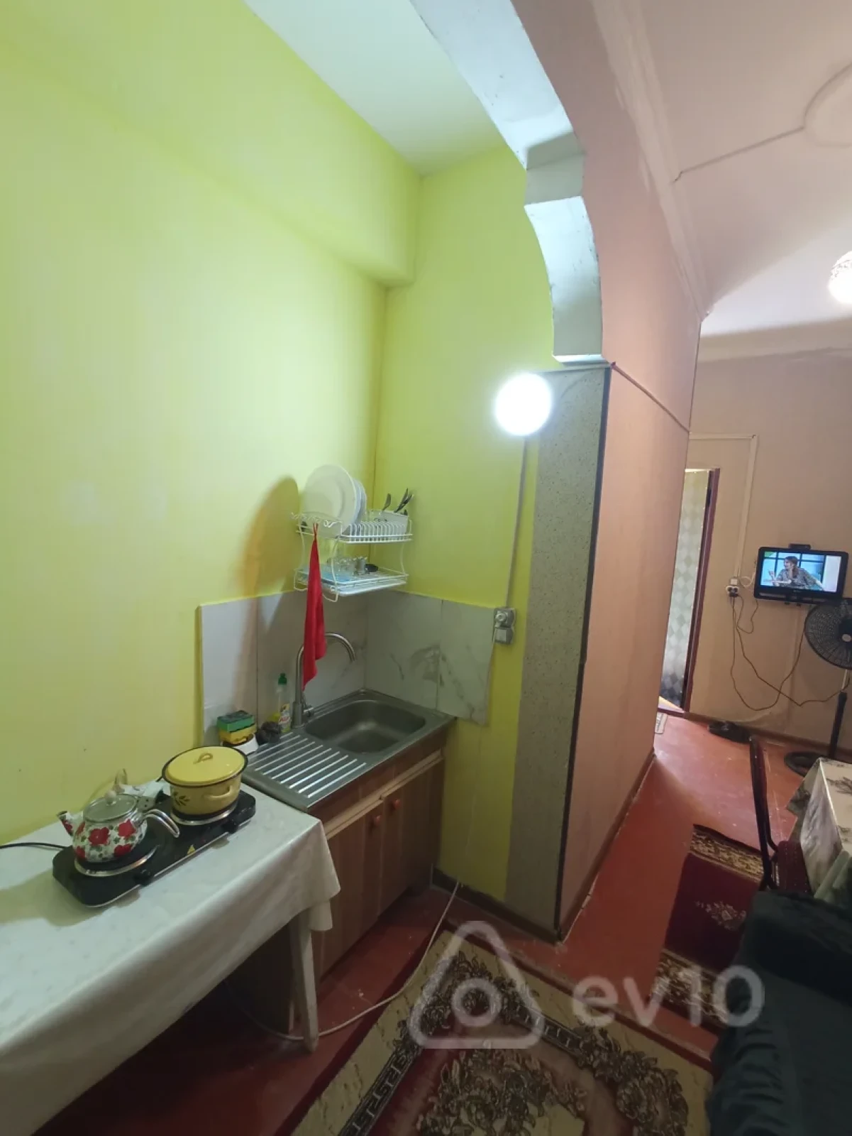 Satılır 1 otaqlı həyət evi 15 m²