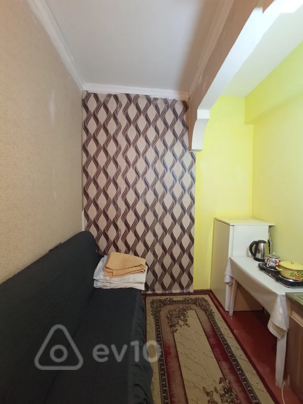 Satılır 1 otaqlı həyət evi 15 m²