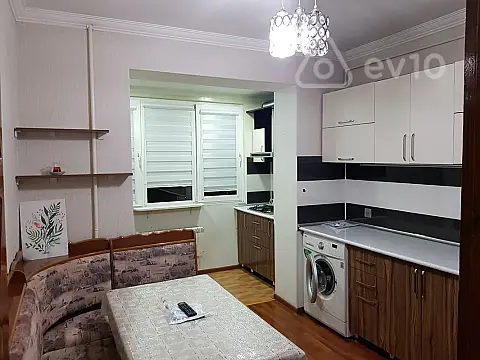 Kirayə verilir 3 otaqlı köhnə tikili 75 m² — Bakı, Nizami 3 otaq 75.00 m²