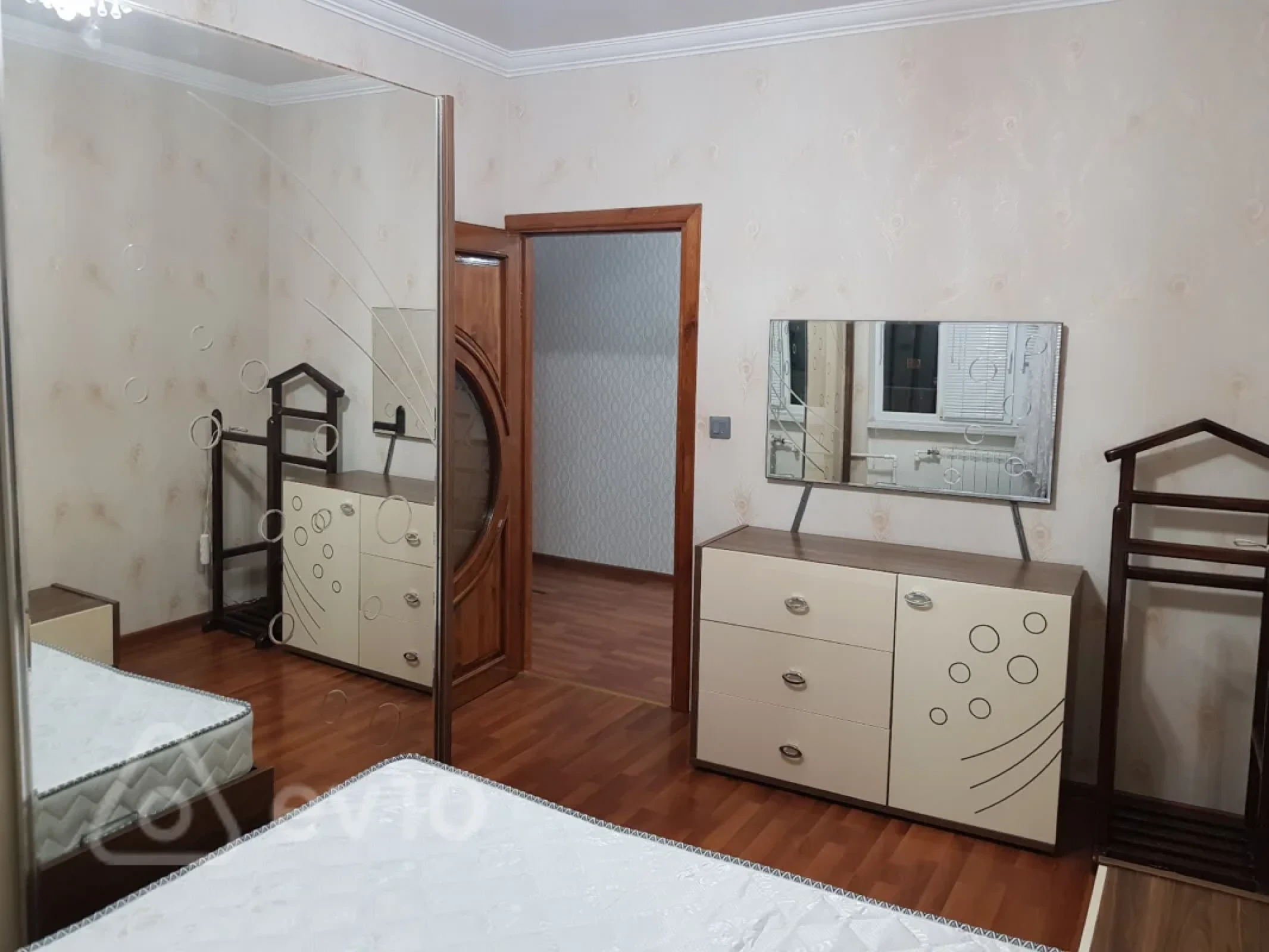 Kirayə verilir 3 otaqlı köhnə tikili 75 m²
