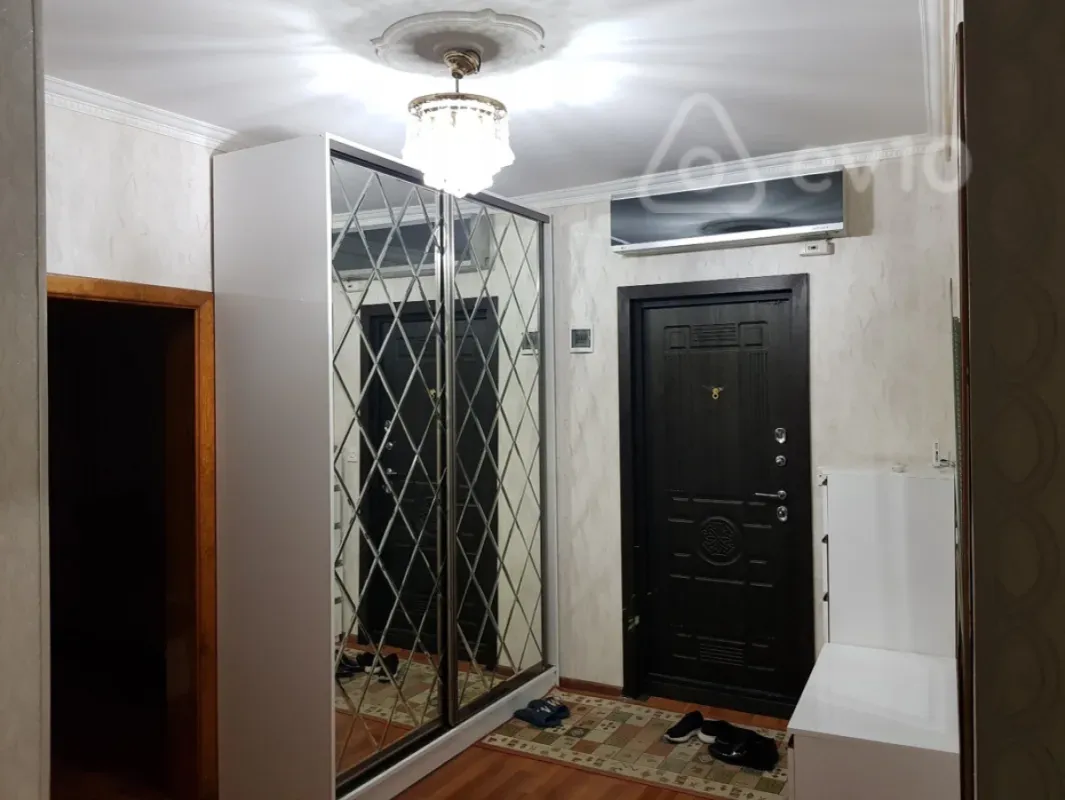 Kirayə verilir 3 otaqlı köhnə tikili 75 m²