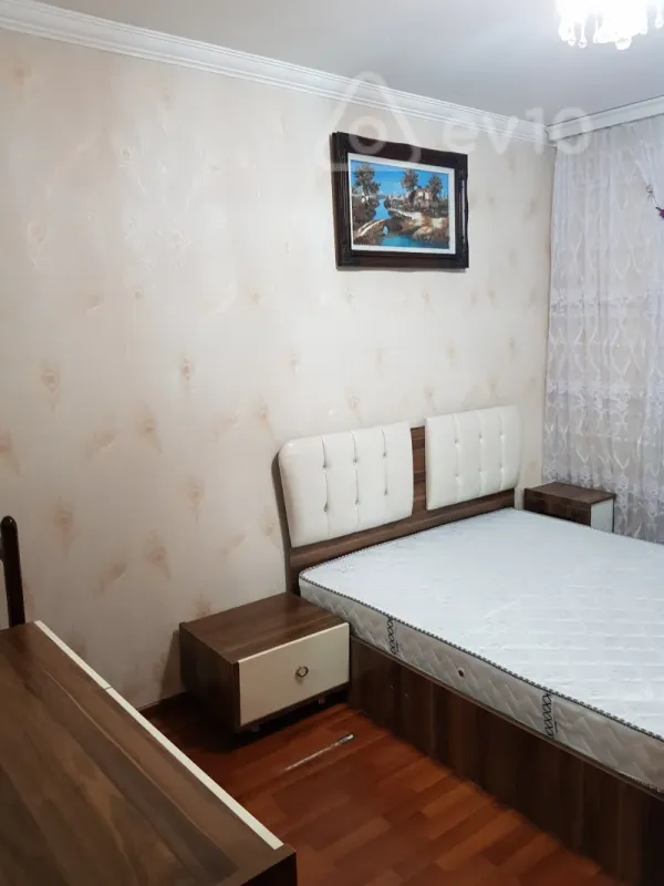 Kirayə verilir 3 otaqlı köhnə tikili 75 m²