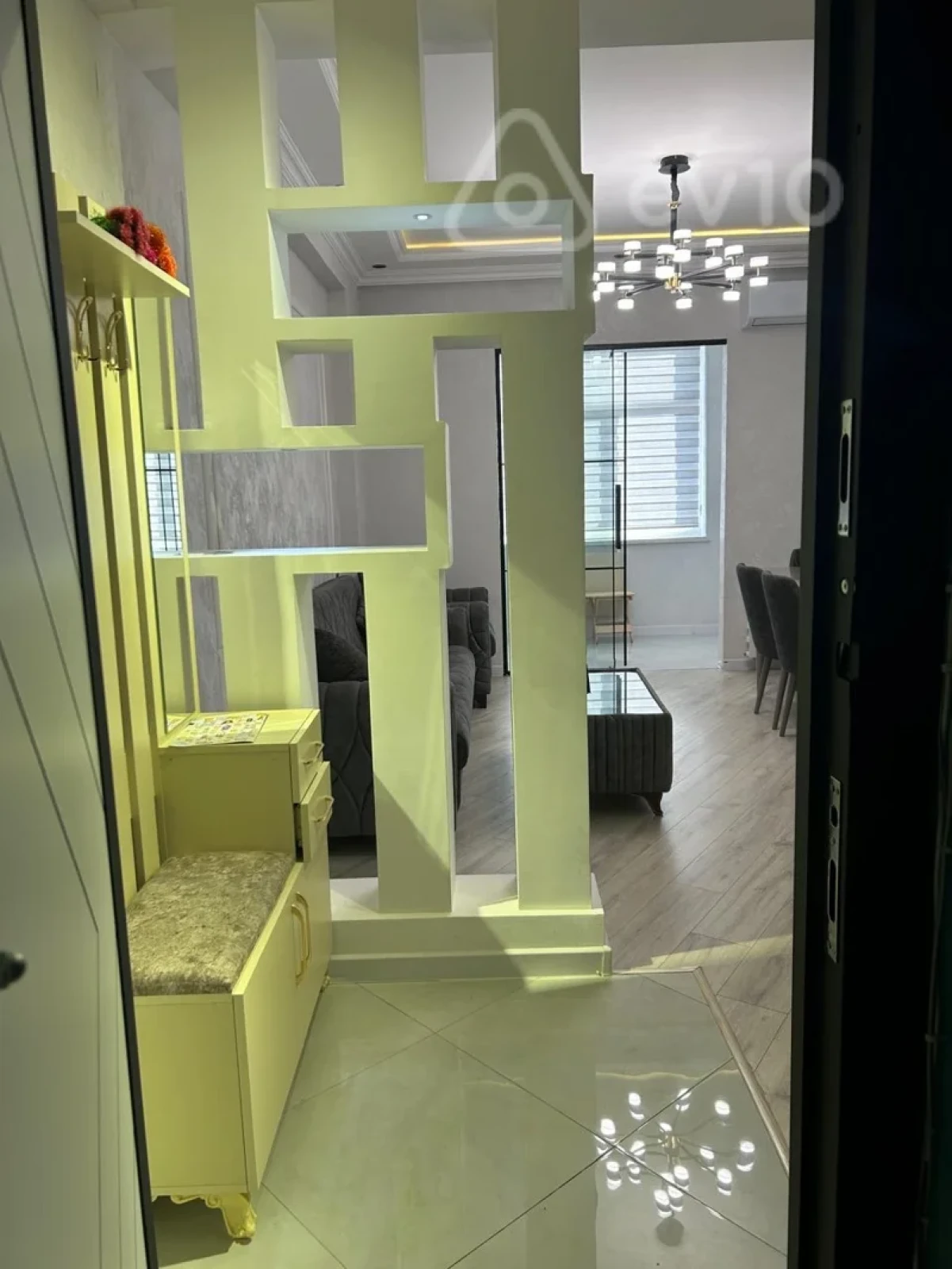 Kirayə verilir 2 otaqlı yeni tikili 65 m²