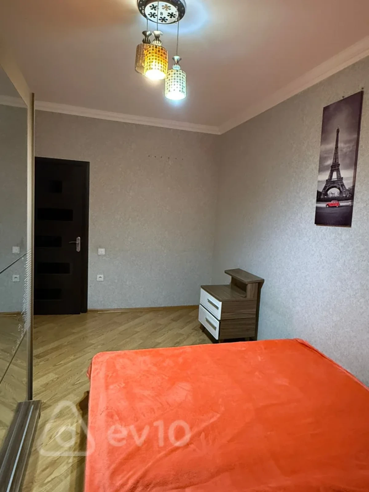 Kirayə verilir 2 otaqlı yeni tikili 90 m²