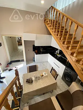 Satılır 4 otaqlı həyət evi 200 m²