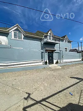 Satılır 4 otaqlı həyət evi 200 m²