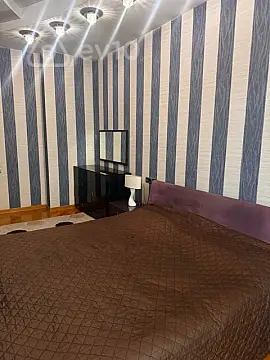 Kirayə verilir 3 otaqlı yeni tikili 100 m²