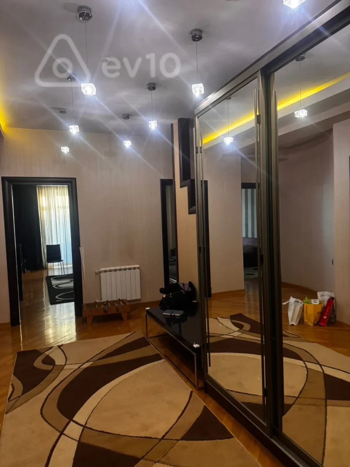 Kirayə verilir 3 otaqlı yeni tikili 100 m²