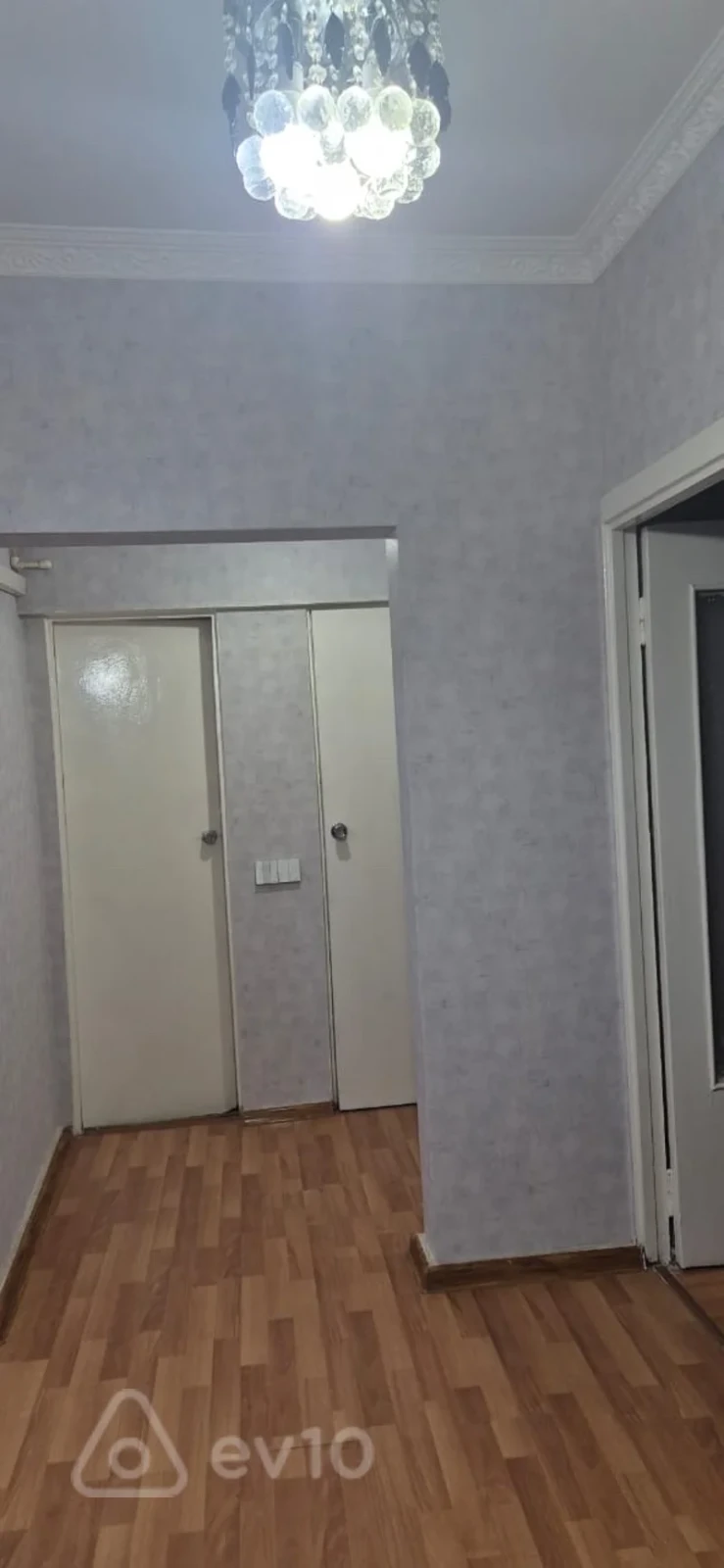 Kirayə verilir 3 otaqlı köhnə tikili 78 m²