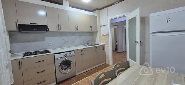 Kirayə verilir 3 otaqlı köhnə tikili 78 m² — Bakı, Xətai 3 otaq 78.00 m²