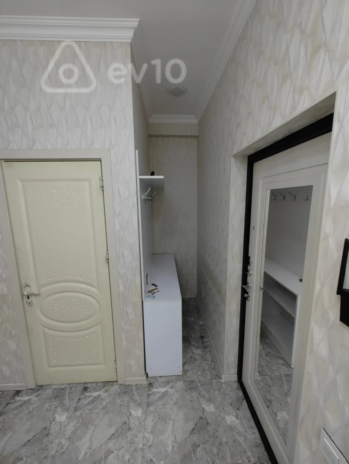 Kirayə verilir 2 otaqlı yeni tikili 50 m²
