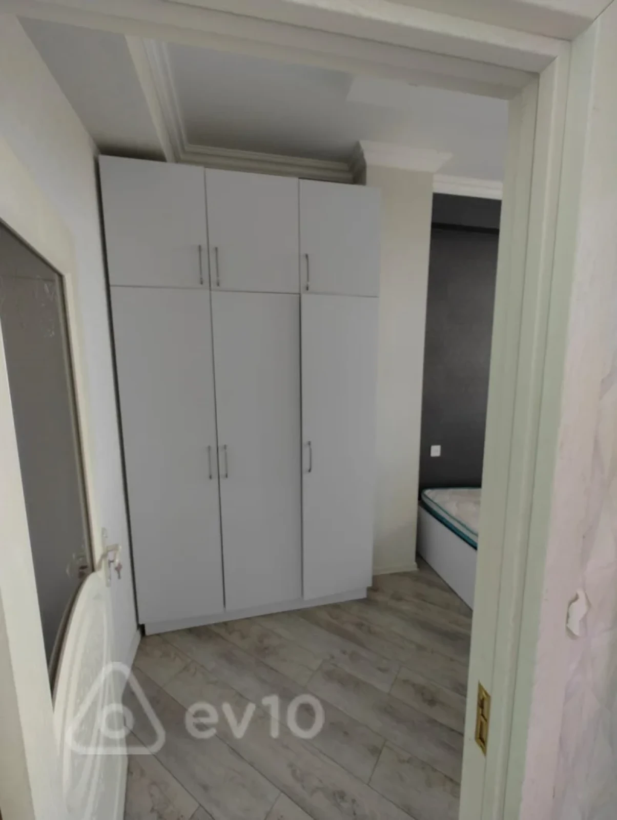 Kirayə verilir 2 otaqlı yeni tikili 50 m²