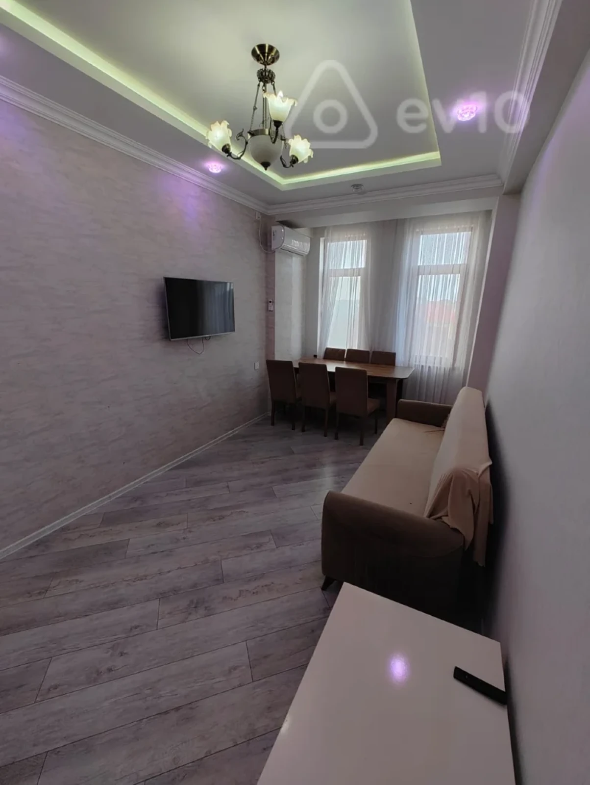 Kirayə verilir 2 otaqlı yeni tikili 50 m²