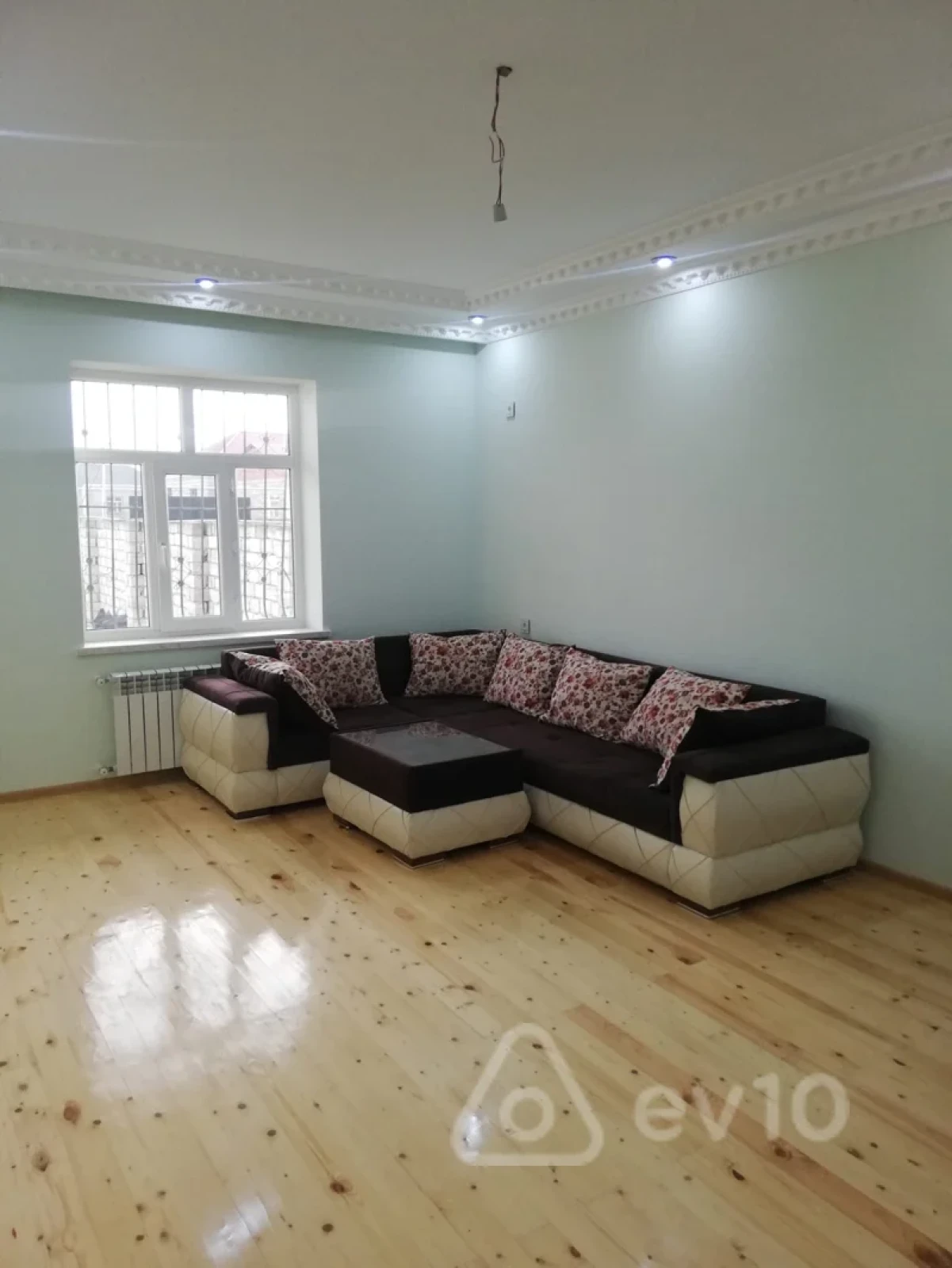 Satılır 4 otaqlı həyət evi 90 m²