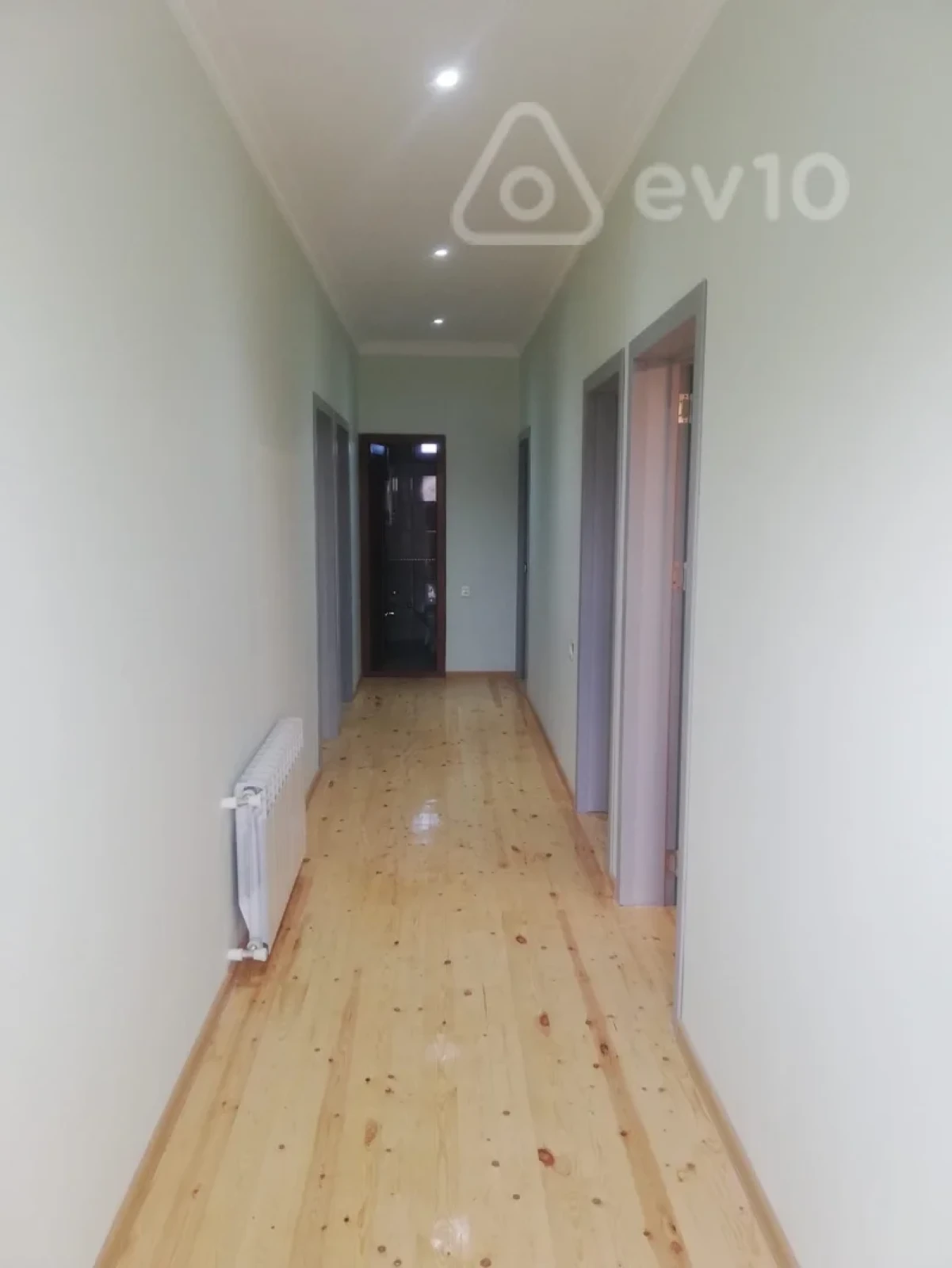 Satılır 4 otaqlı həyət evi 90 m²
