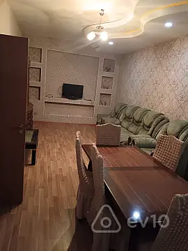 Kirayə verilir 4 otaqlı həyət evi 160 m²