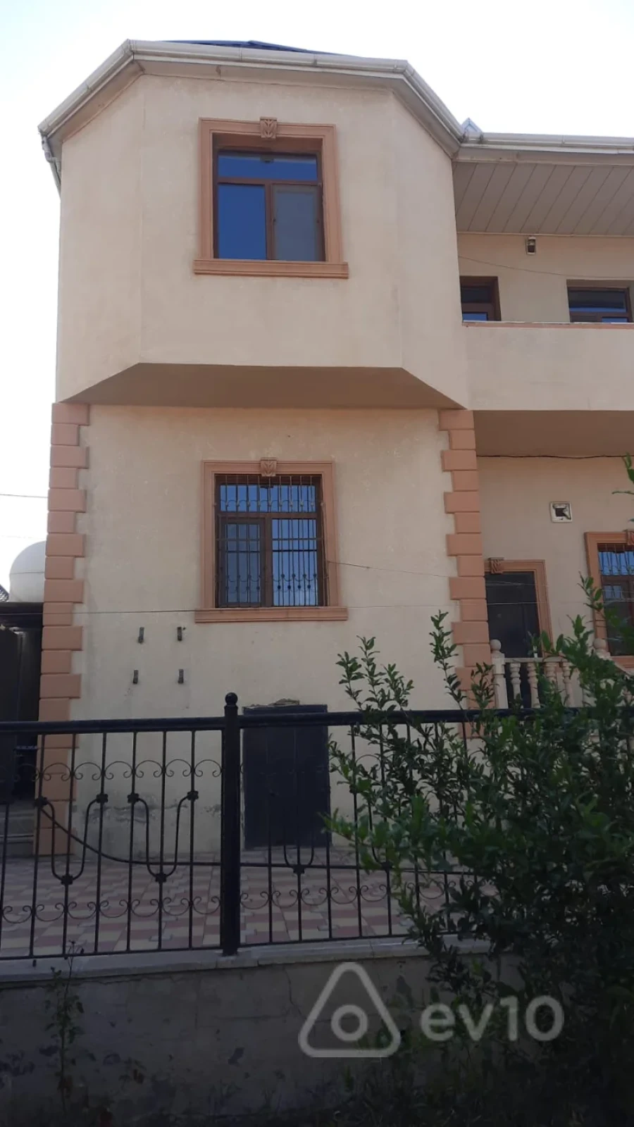 Kirayə verilir 4 otaqlı həyət evi 160 m²