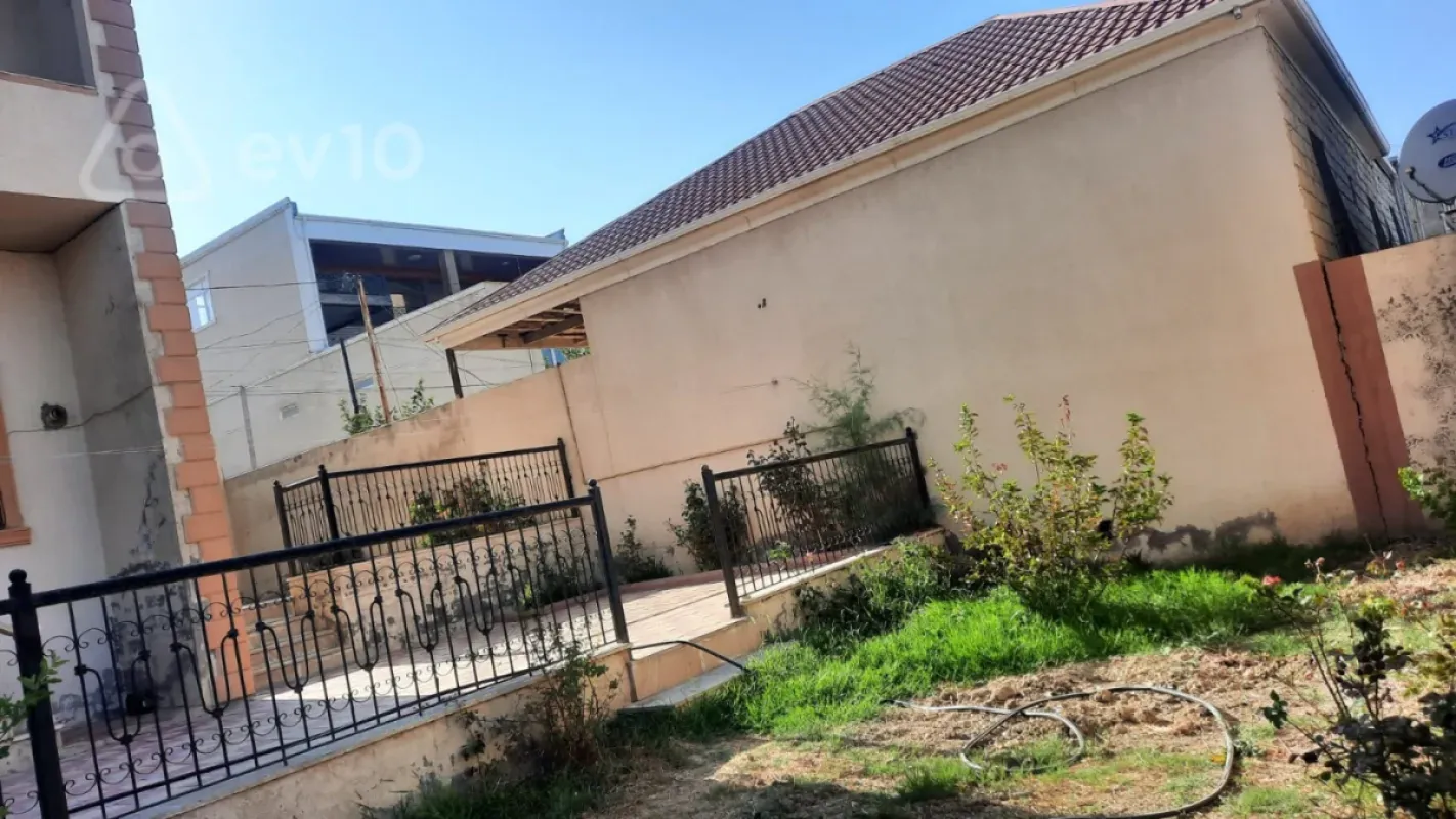 Kirayə verilir 4 otaqlı həyət evi 160 m²