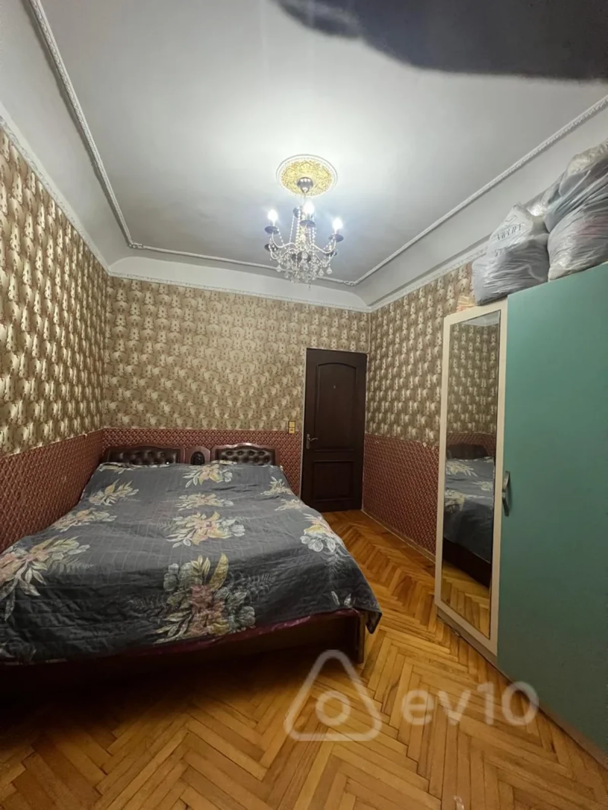 Kirayə verilir 2 otaqlı köhnə tikili 50 m²