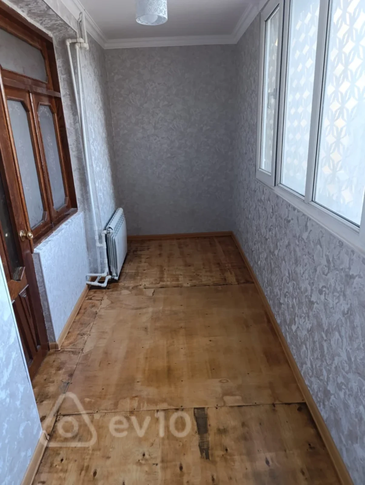 Satılır 3 otaqlı köhnə tikili 43 m²